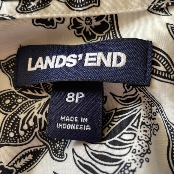 Lands‎ End Black And White Floral Blouse - Picture 7 of 8